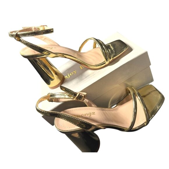 RIBONGZ Gold Block Heel Sandals With Strappy Design NWB ‎ Size 6.5 - Picture 3 of 9